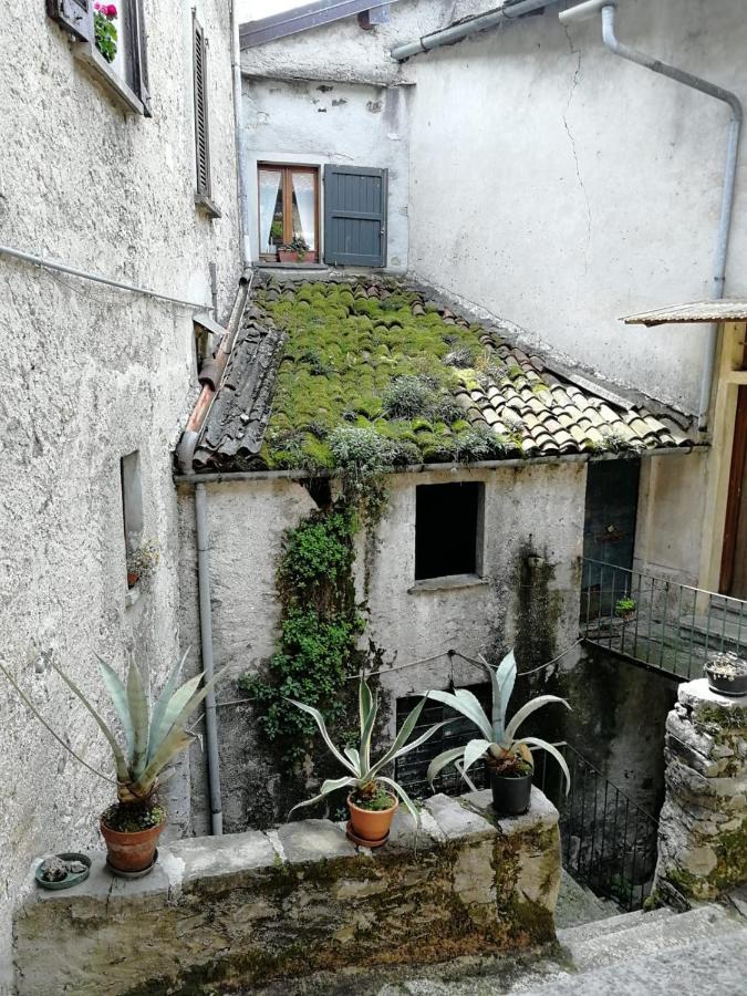L'Antico Borgo, Un Mix Di Storia E Romanticismo Villa Lierna Eksteriør billede